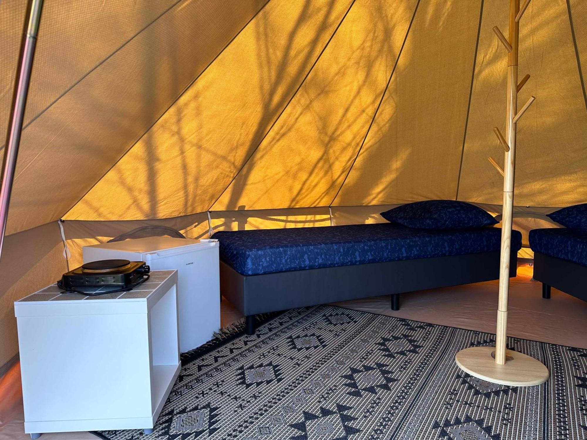 Warmond Glamping De Hof Van Eeden מראה חיצוני תמונה
